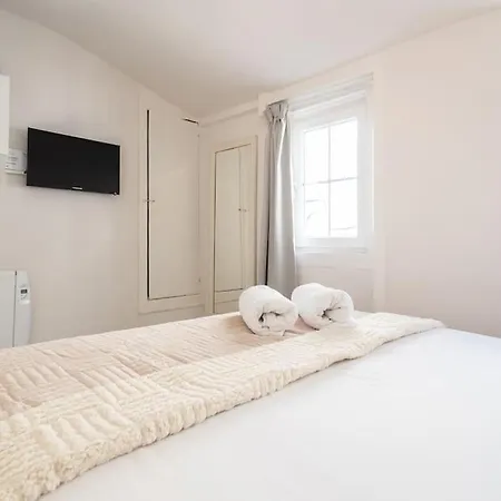 The White Suite Principe Real-2